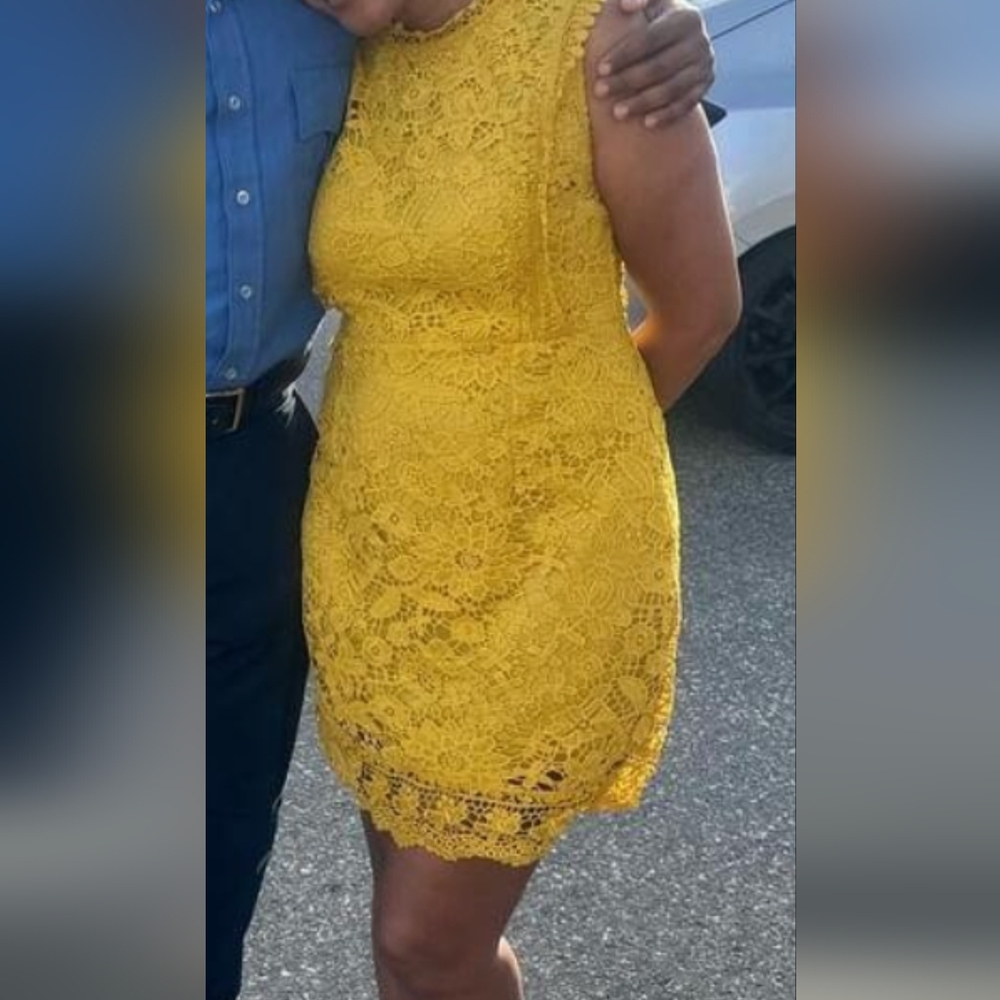 FLASH SALE 5/15/26 SHEIN Yellow Floral Lace Mini Dress - Picture 4 of 4